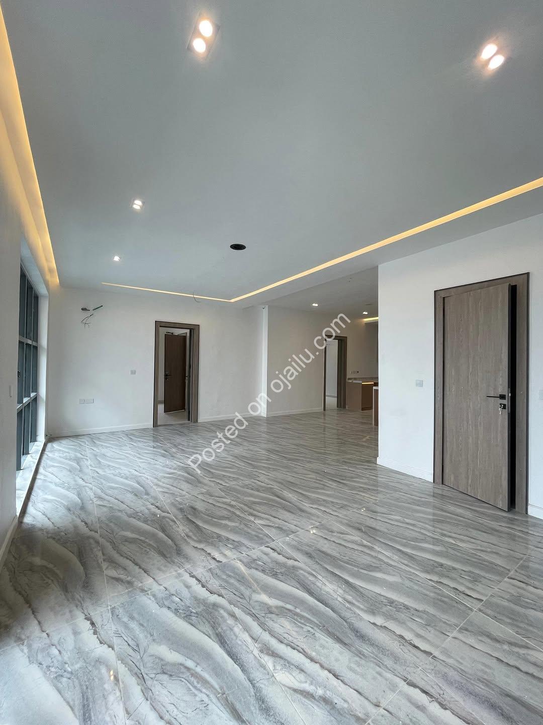 2-Bed Lekki Gem: Prime Location, Premium Finishes