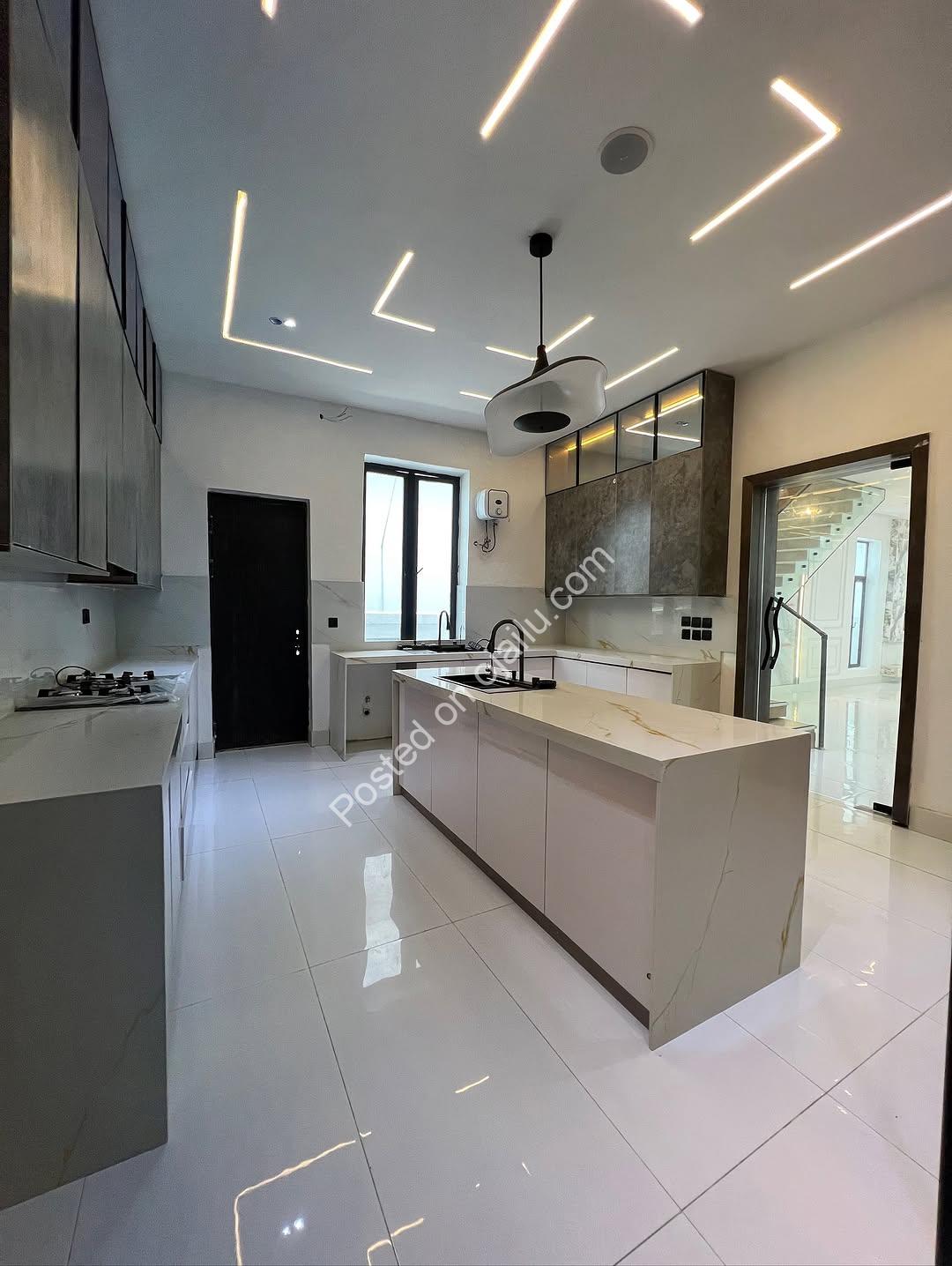 Contemporary Smart Home in Secure AJAH Estate