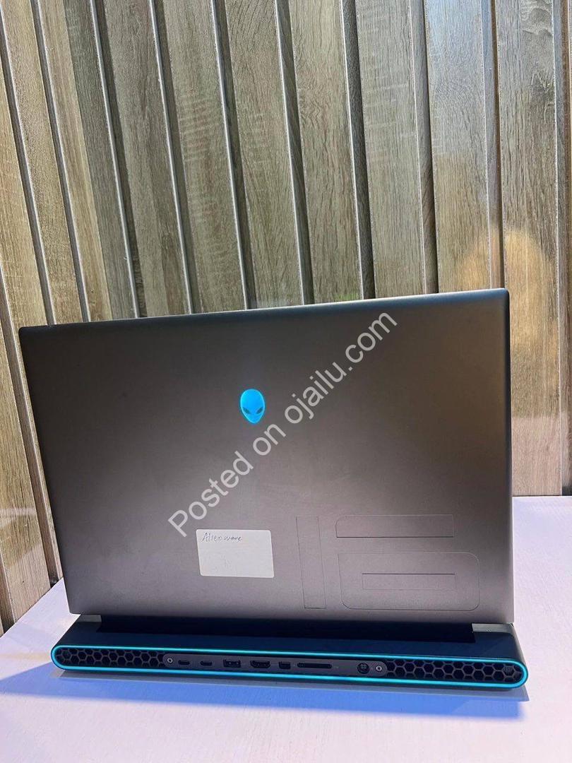 Alienware m16 R1 | i9-13900HX, RTX 4070, 32GB DDR5