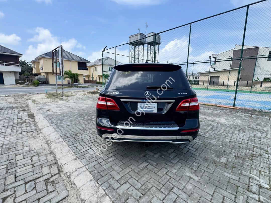 Luxury & Tech Packed: 2013 ML350