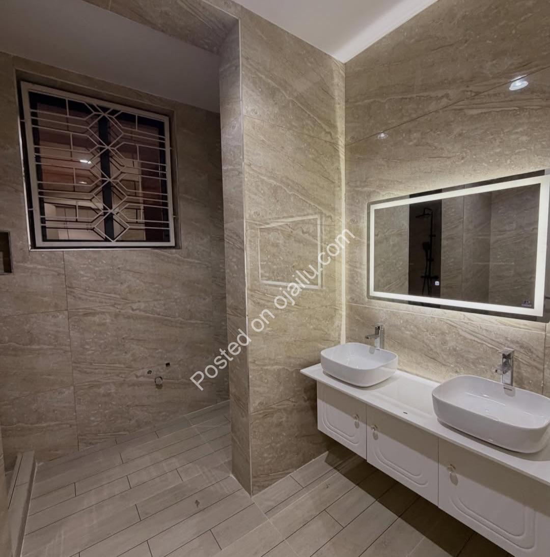 Smart 5-Bed Duplex + 2-Bed BQ on 800sqm