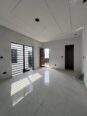 Opulent 4-Bed Duplex: Ensuites & Walk-ins