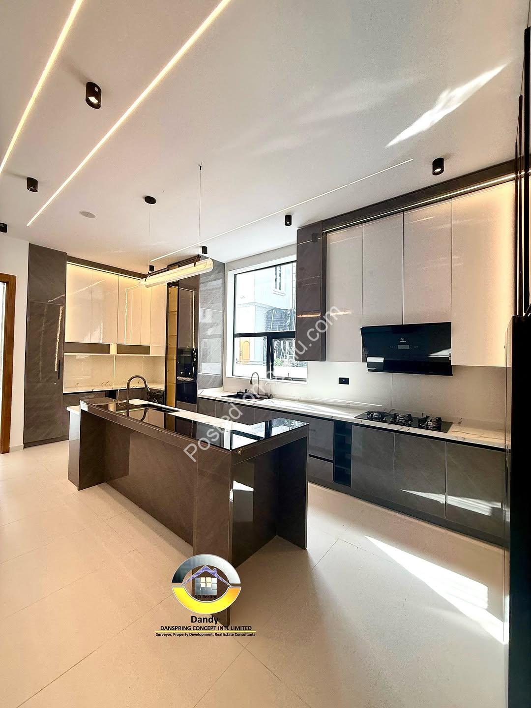 Dive Into Resort-Style Living: 5BR Duplex w/ Pool & Water Fountain