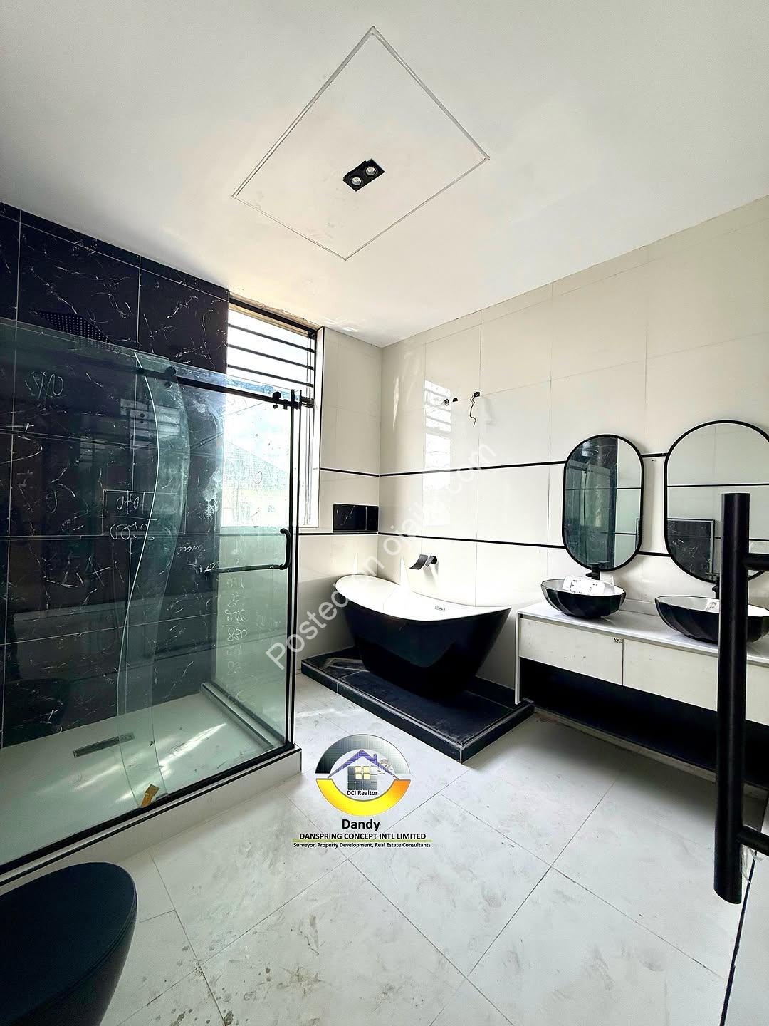 Dive into Resort-Style Living: 5BR Duplex with Pool & Gym
