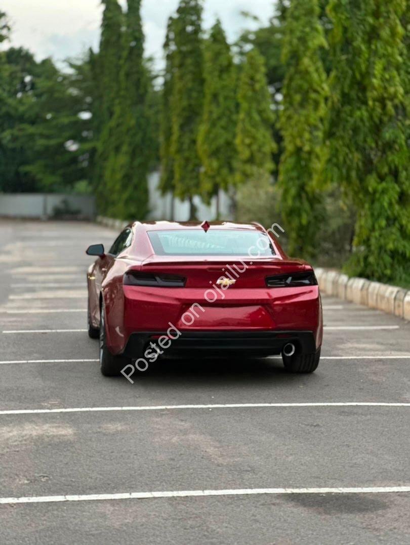 2016 Camaro: Muscle & Original Papers