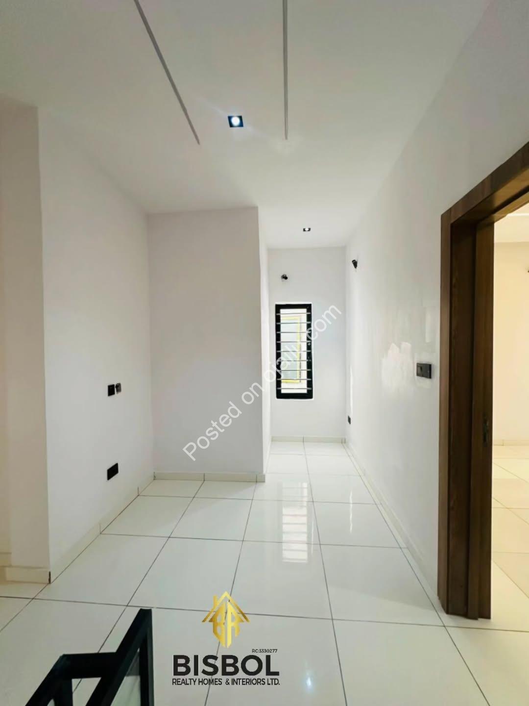 Move-In Ready: 4BR Semi-Detached Duplex, Lekki