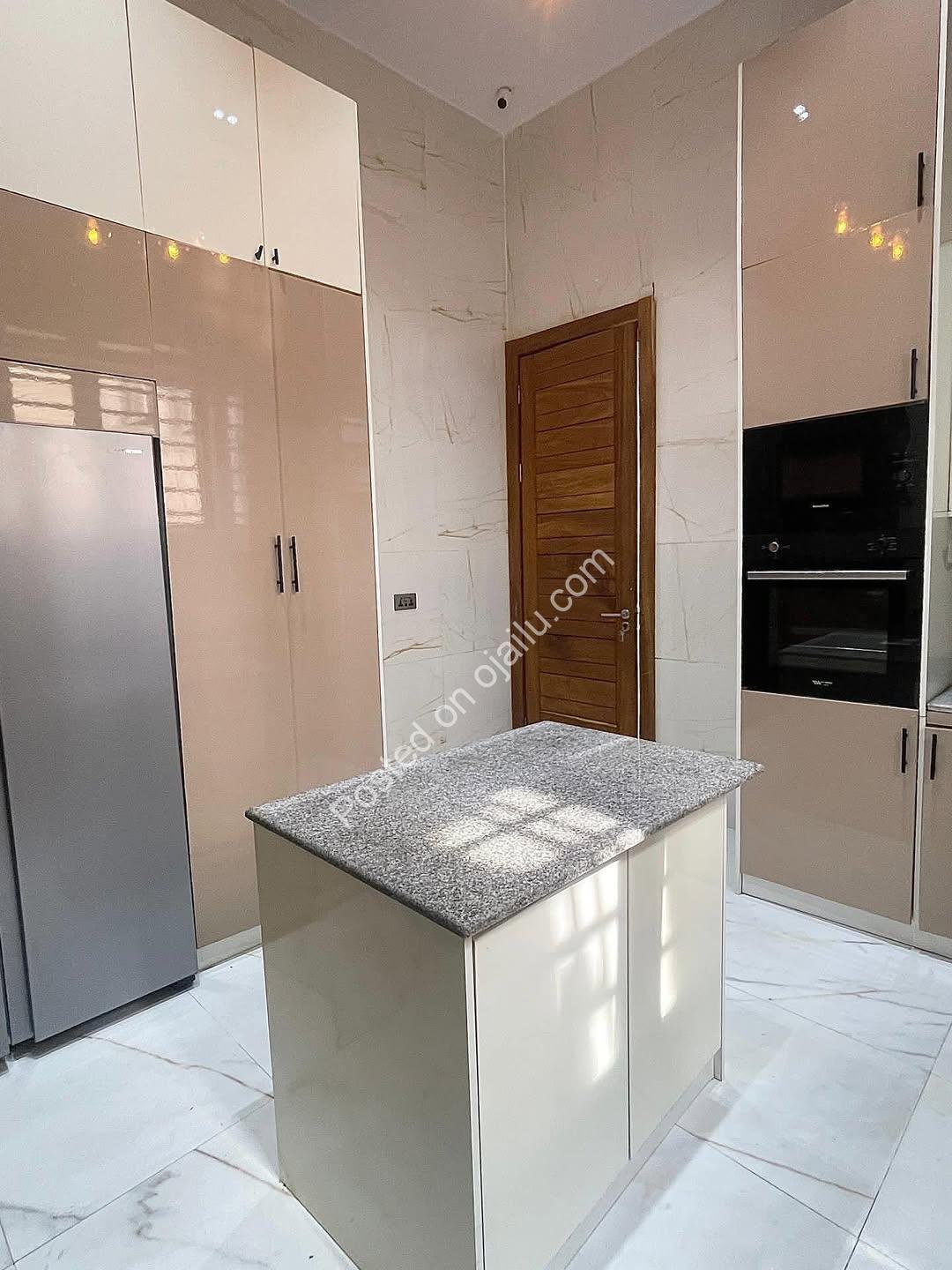 Rent Your Agungi Dream Home: 4BR + BQ, Pure Water.