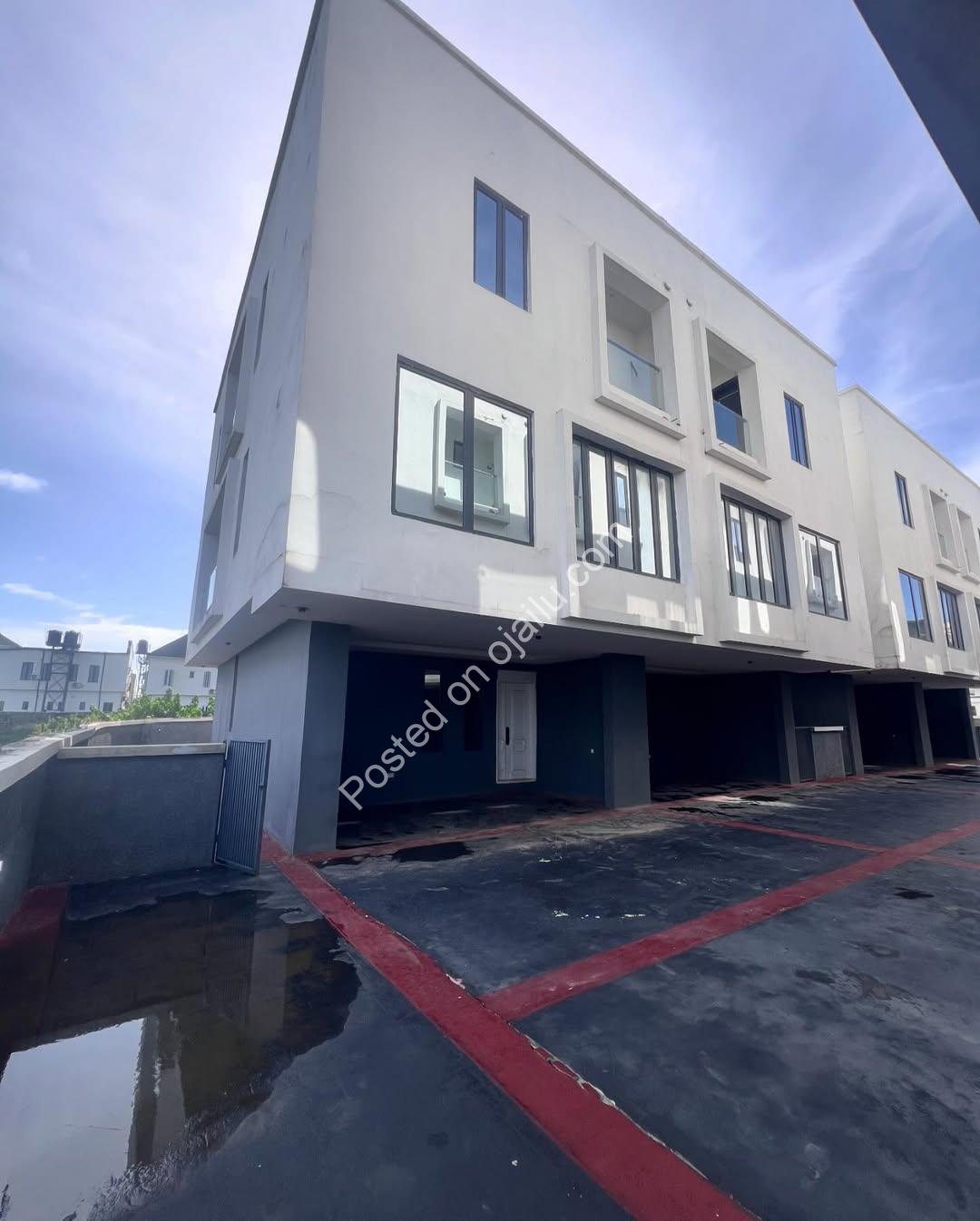 Your Dream Home Awaits: 4BR Duplex with Pool in Orchid, Lekki