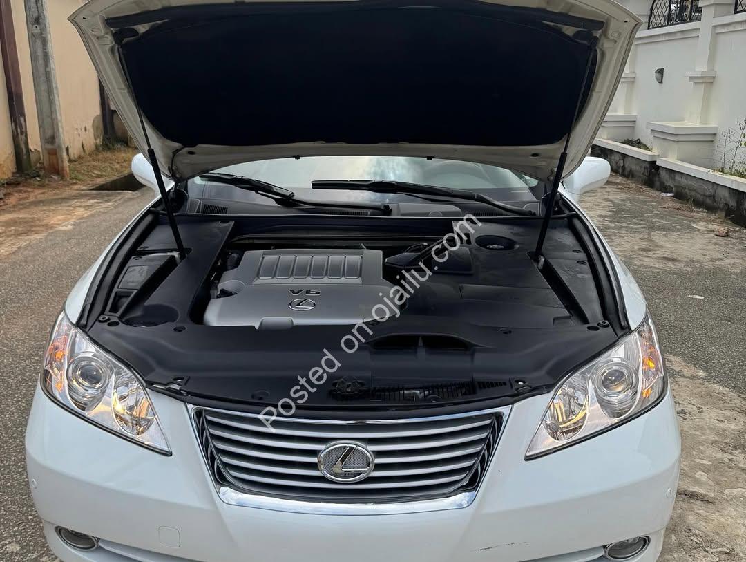 2008 Lexus ES350: Pristine & Loaded Under 60K Miles