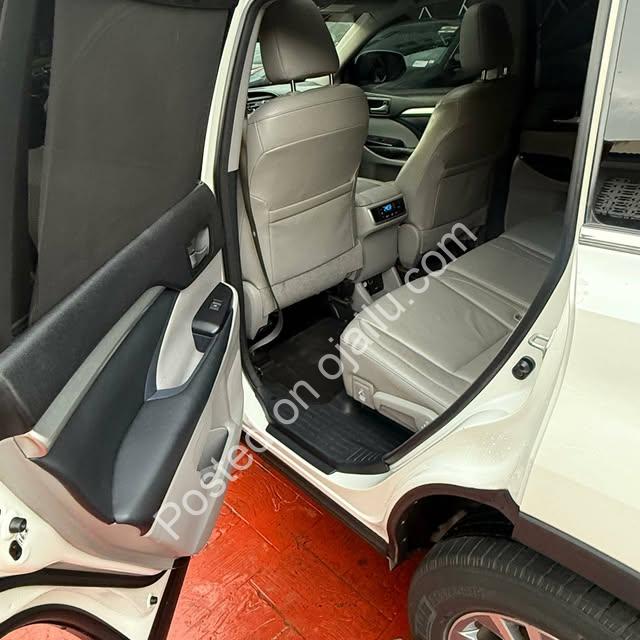 Toks 2014 Toyota Highlander XLE: Full Spec, Zero Worry, Drive Home Today
