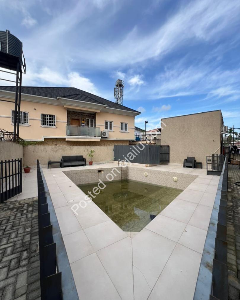 Ikoyi’s Finest: 4-Bed Terrace with BQ & Gourmet Kitchen