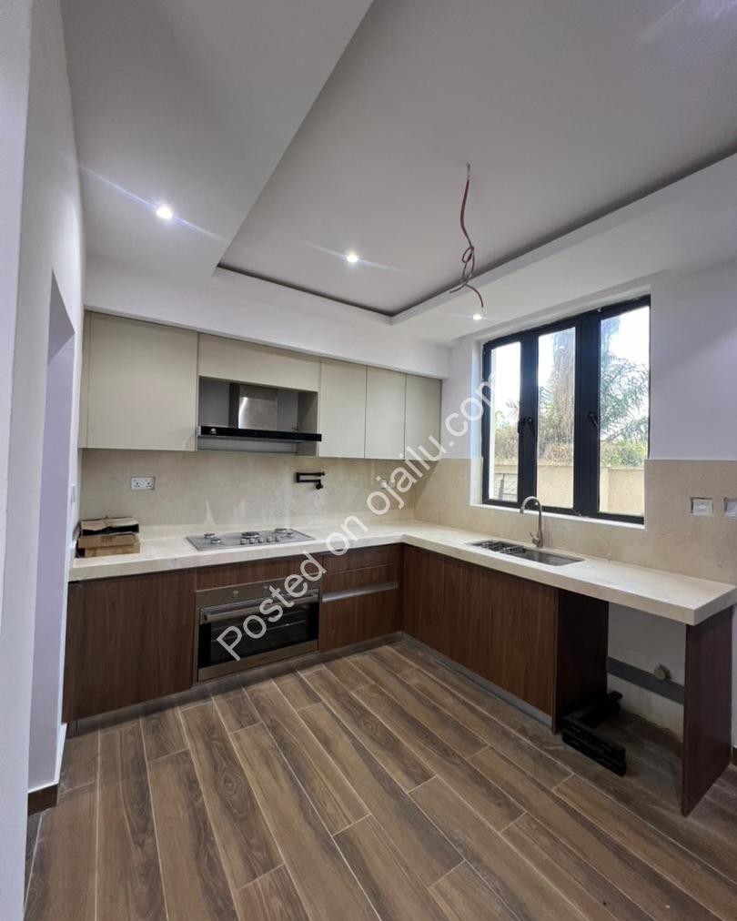 Ikoyi’s Finest: 4-Bed Terrace with BQ & Gourmet Kitchen
