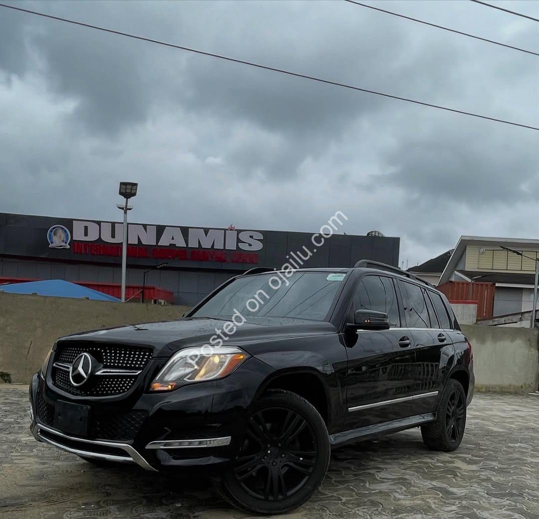 2013 Mercedes GLK350 4matic | Panoramic Roof + Reverse Cam – 18.8M