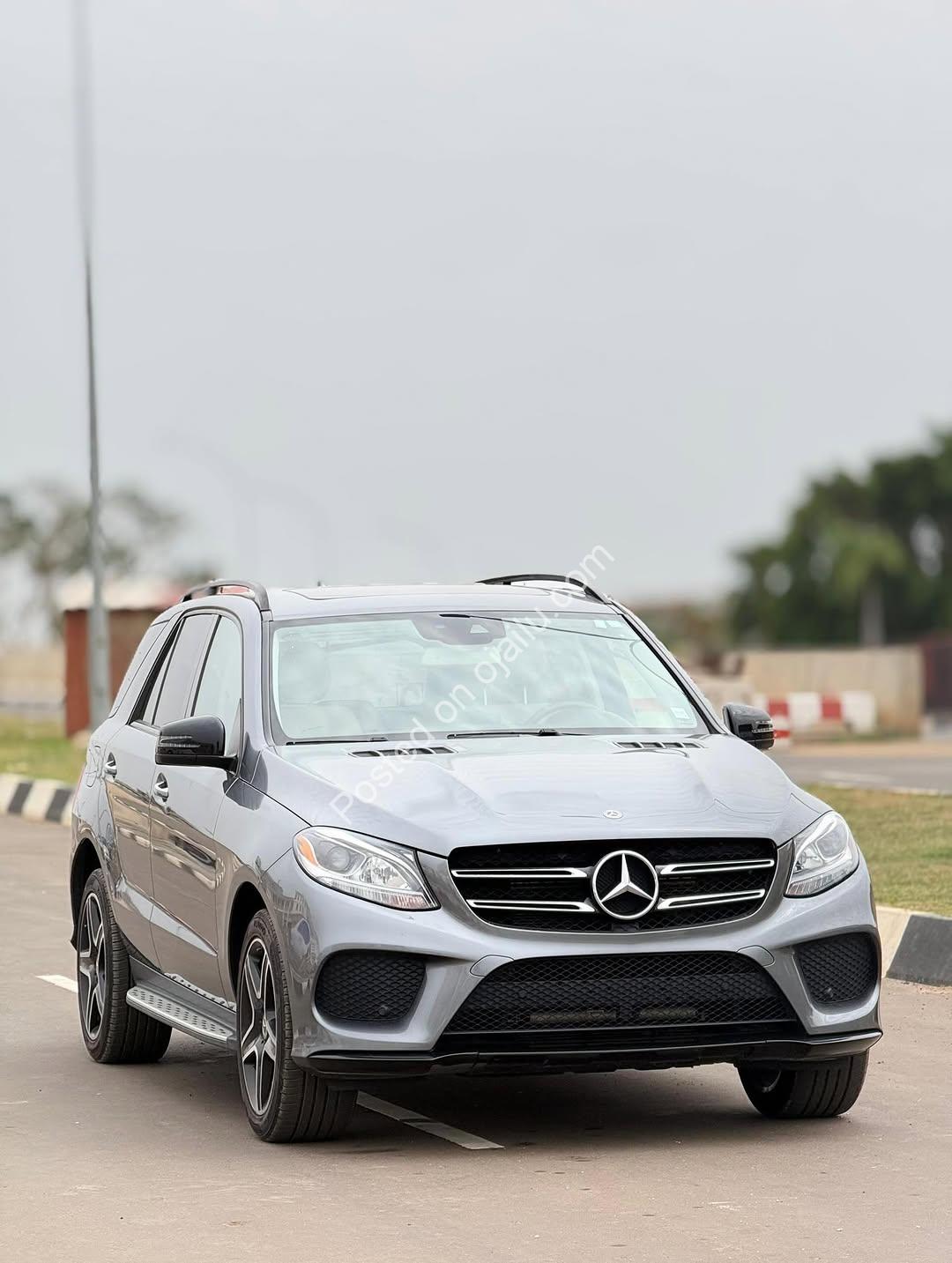 Duty-Paid Mercedes GLE350: Luxe & Powerful V6