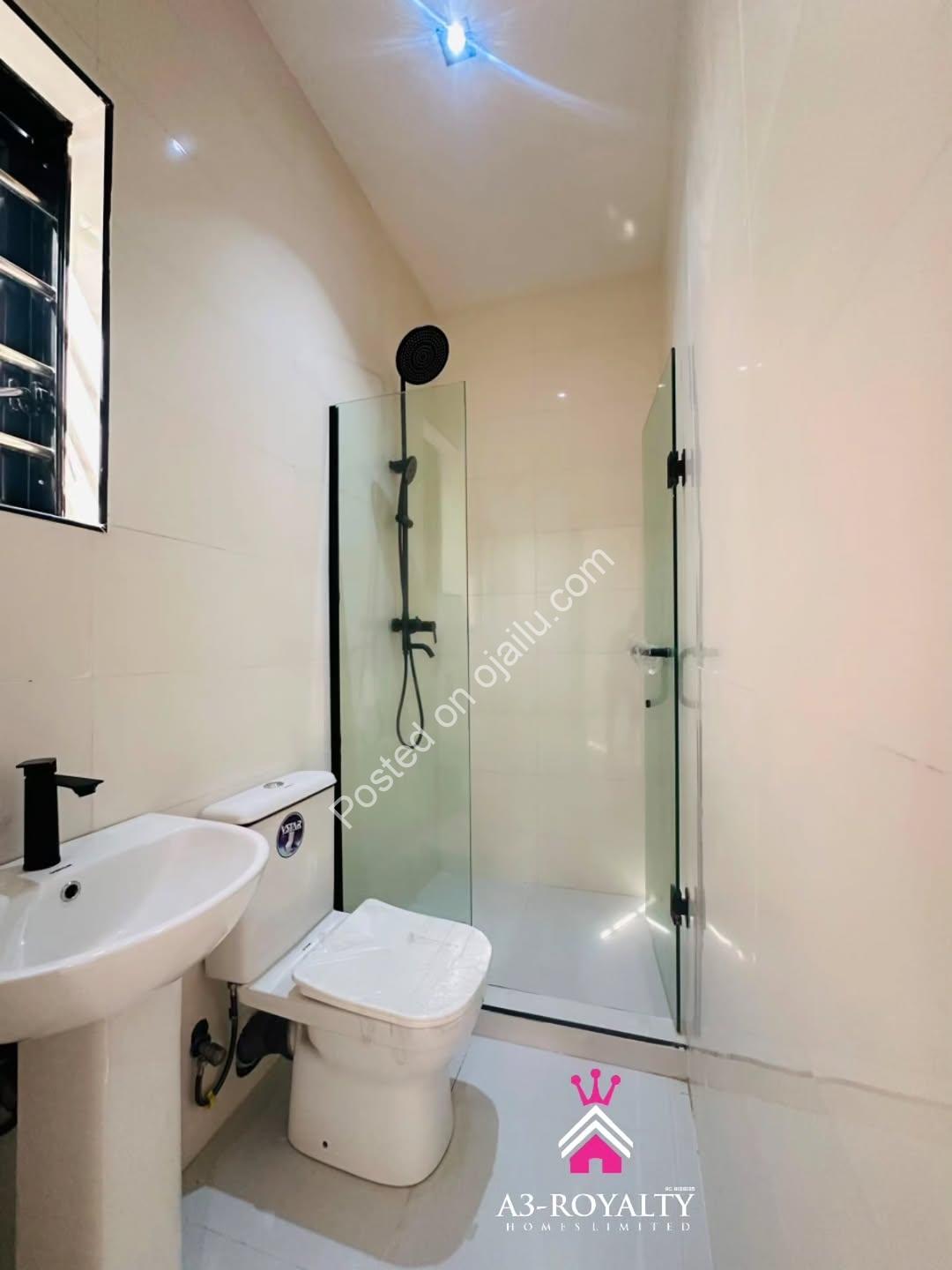 Move-in Ready: 4-Bed with Fitted Kitchen & Ensuites