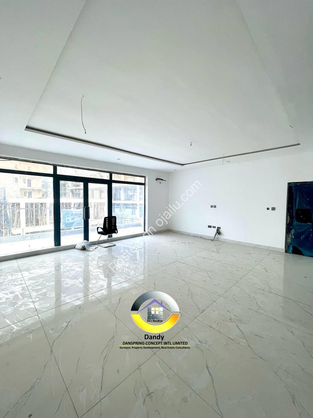 Ensuite Elegance: 3BR + Elevator in Lekki Phase 1