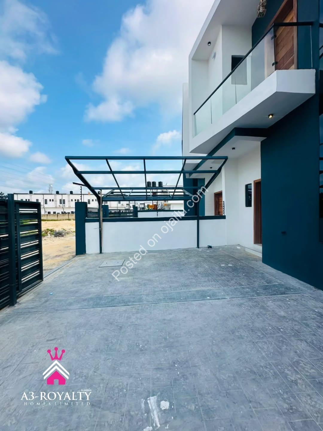 Move-in Ready: 4-Bed with Fitted Kitchen & Ensuites