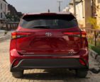 Super Clean 2020 Toyota Highlander XLE – Drive Today, Pay in 3 Years!
