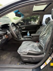 Toyota Avalon XLE Premium: Loaded