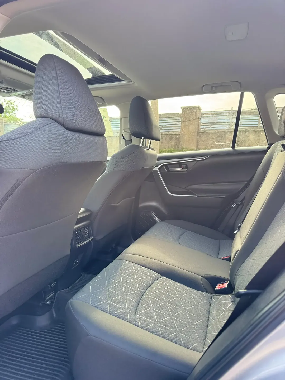 2026 Toyota RAV4 XLE | Original Duty, Pristine ₦75M