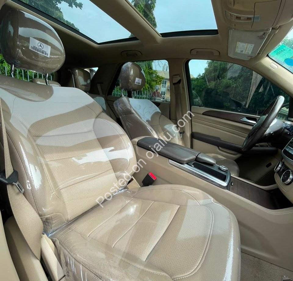 2015 ML350 4Matic | Panoramic Roof | Fresh Import | 25.8M