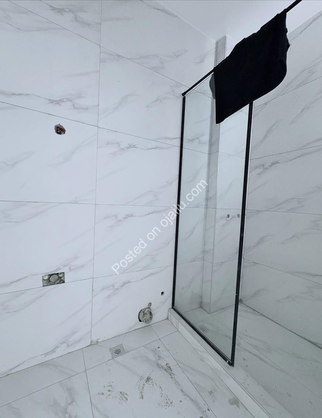 BESPOKE 2BR Apartment: Brand New, Fitted & Prime Oniru