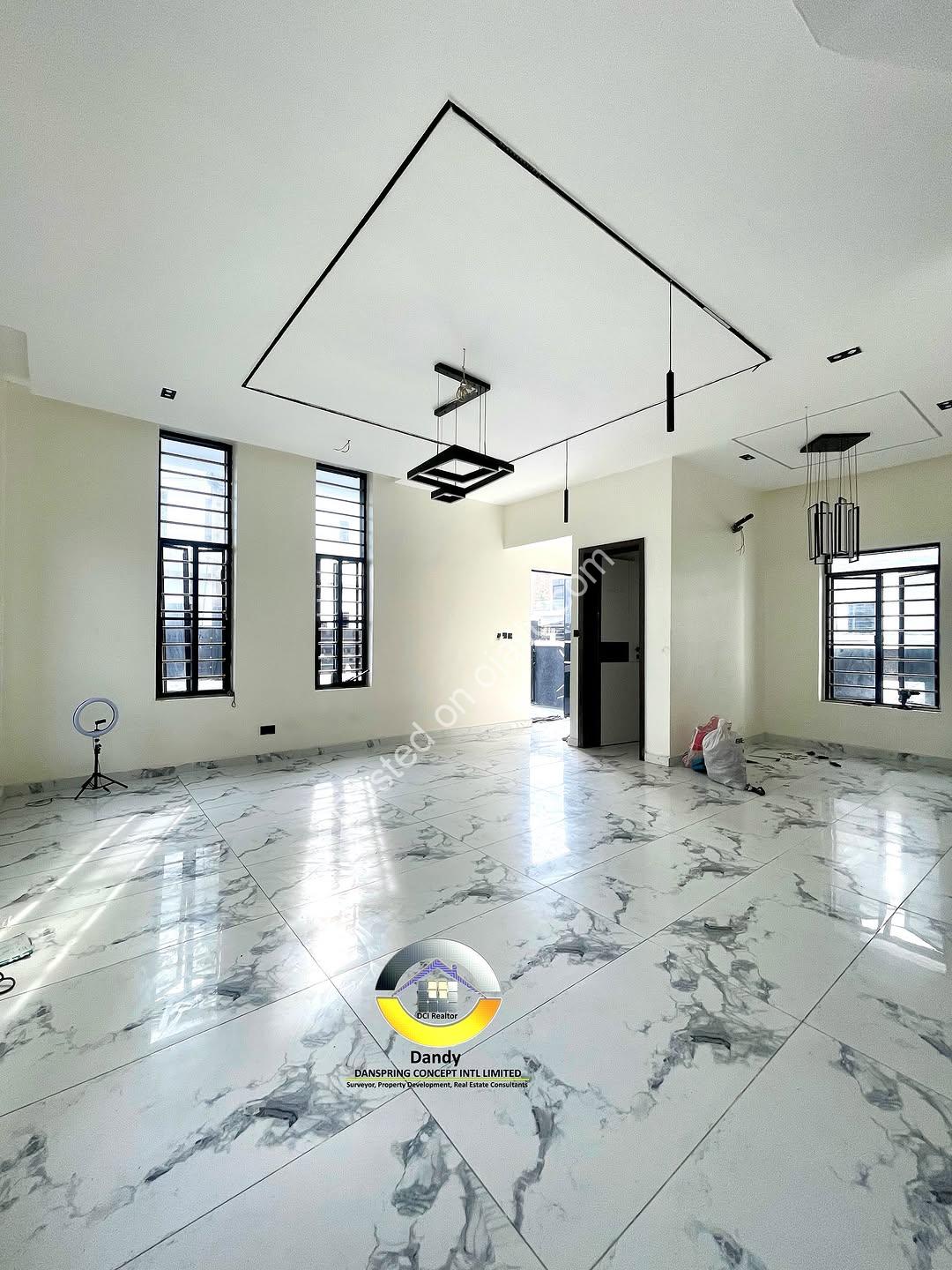 Elevate Your Life: 5-Bed Smart Home with Jacuzzi & BQ