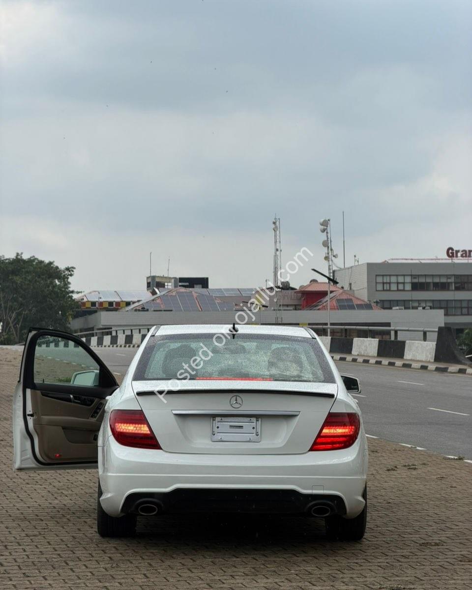 2014 Mercedes C300: Duty Paid, Immaculate & Sunroof Ready!