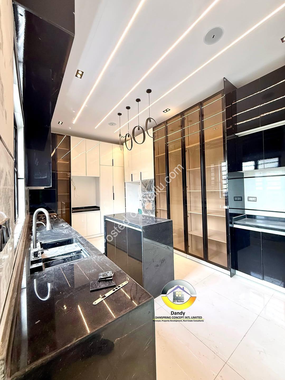 Dive into Resort-Style Living: 5BR Duplex with Pool & Gym