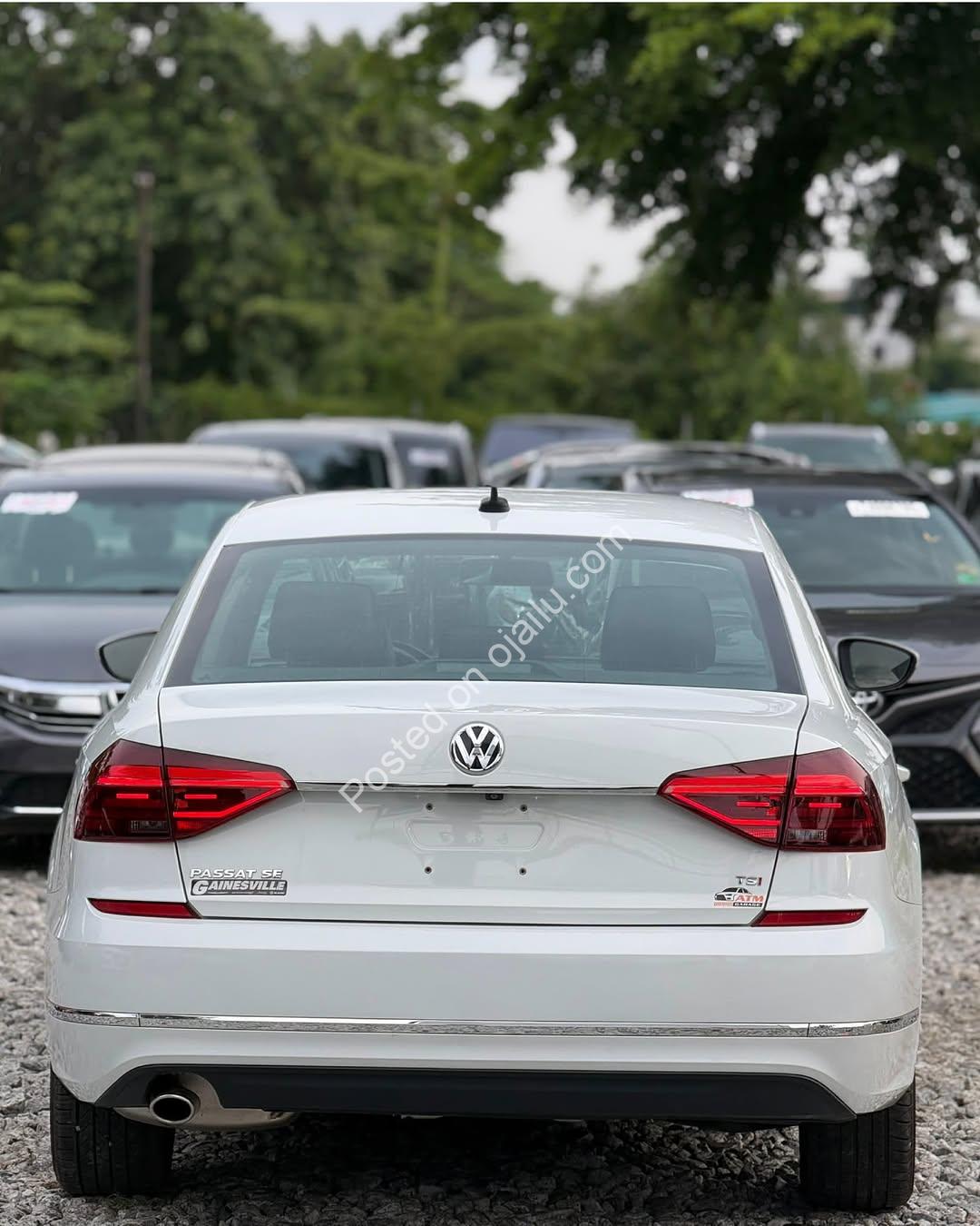 2017 Passport: Premium Drive, Panoramic View – 19M