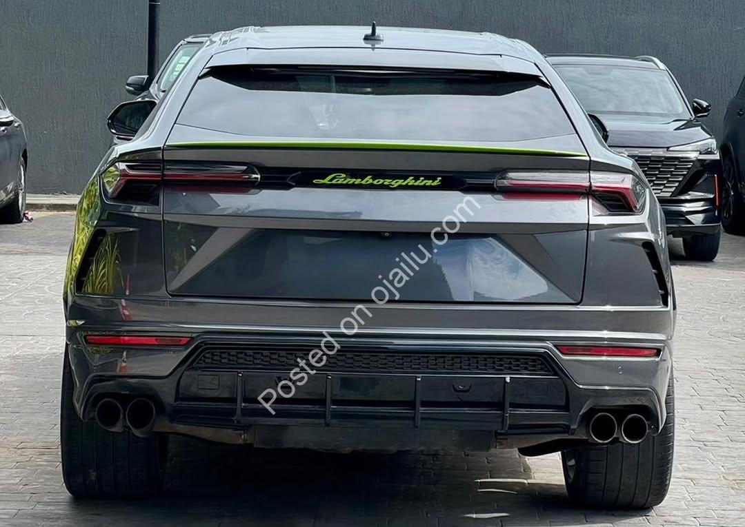 2020 Lamborghini Urus: Luxury Unleashed with Alcantara & B&O Sound