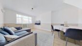 Westerly Luxury Family Home: 4 Beds