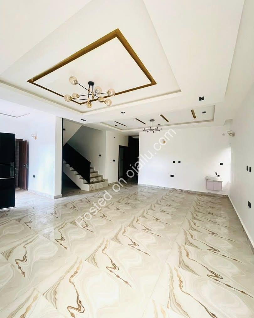 4-Bed Enugu Masterpiece with Walk-In Closet