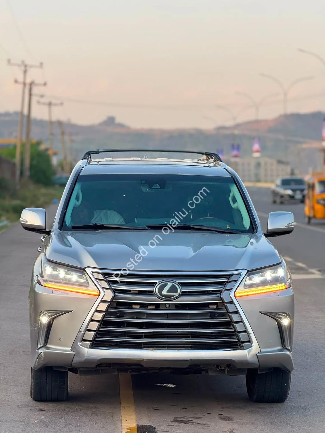 EXCEPTIONAL LEXUS LX570 2018 – Original Duty, Luxury SUV