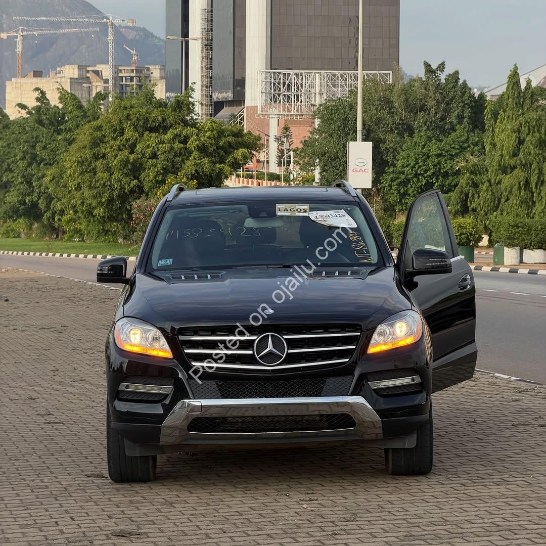 Duty-Paid Mercedes ML350: Pristine & Sunroof-Ready in Abuja