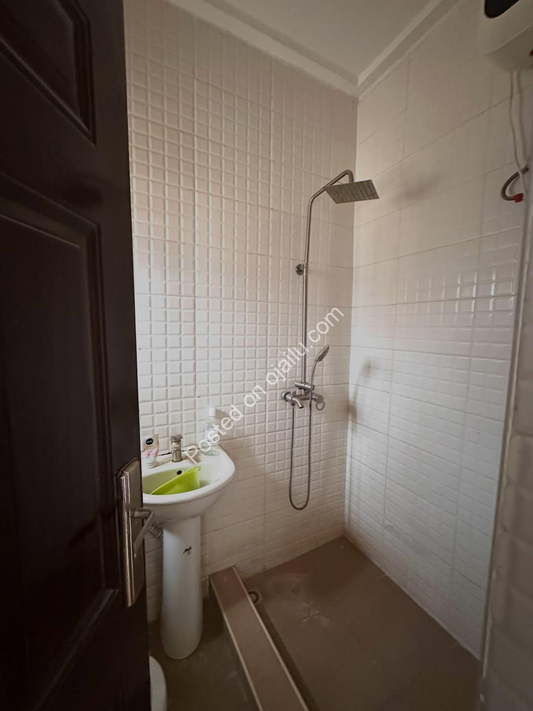 Your Dream Home Awaits: 2BR Ground Floor Ensuite in Jahi