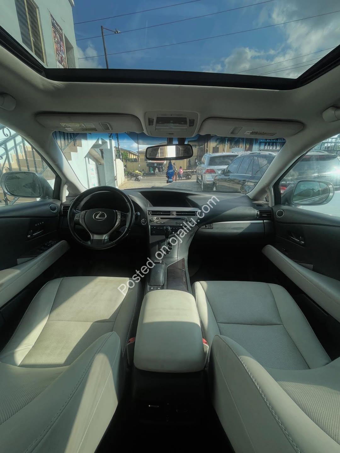 2013 Lexus RX350: Loaded Luxury, Safety & Comfort Awaits
