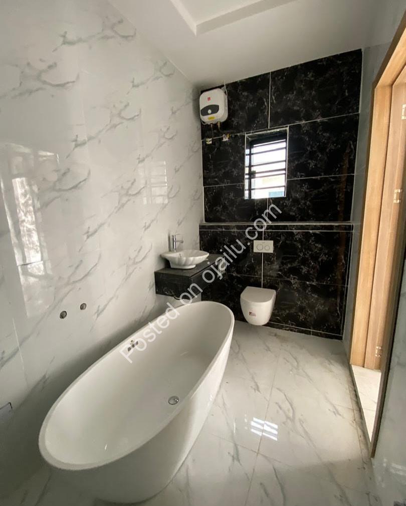 Your Sophisticated Orchid Retreat: 4-Bed Semi-Detached Duplex