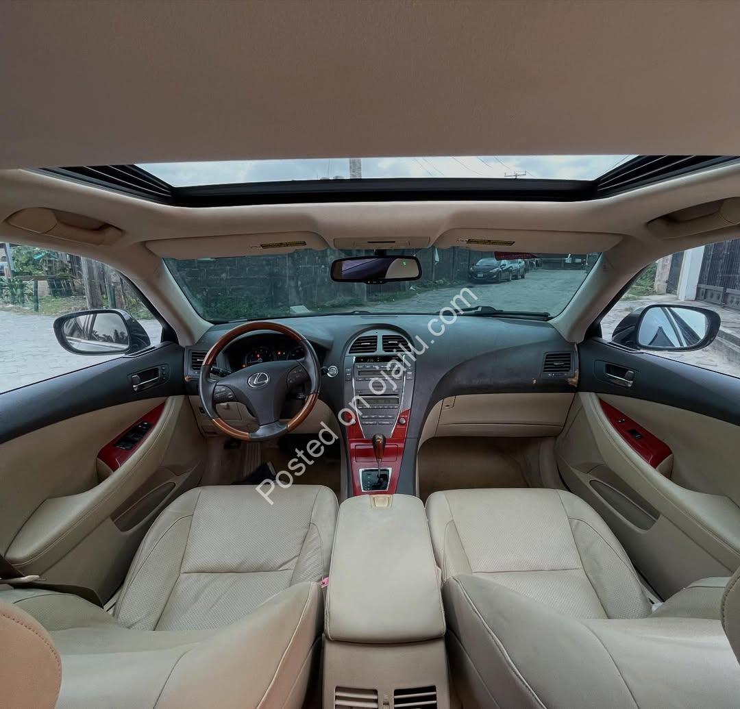 2007 Lexus ES350: Sunroof, Luxury & Thumb Start at 10.3M!