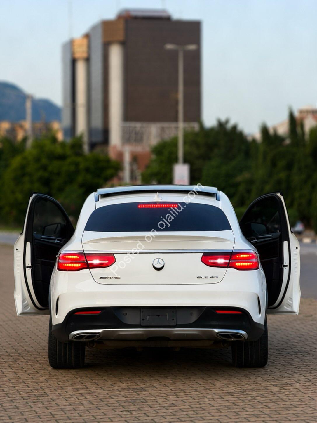 2017 Mercedes GLE43 AMG – Pristine Power & Luxury