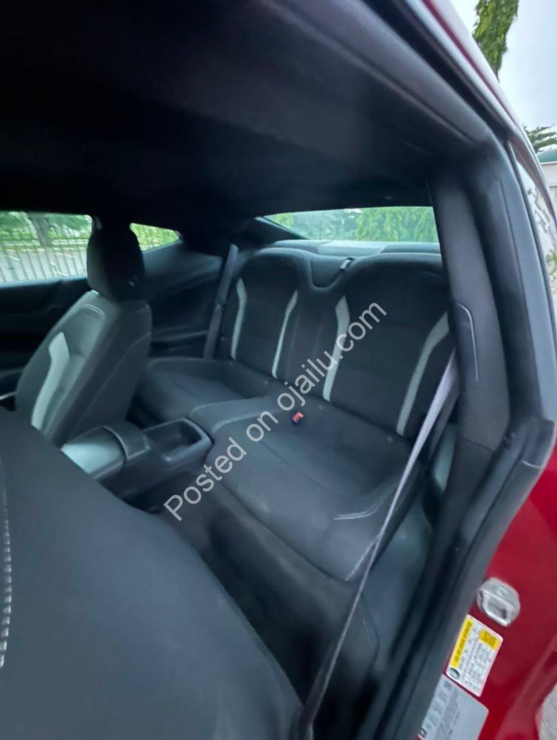 2016 Camaro: Muscle & Original Papers