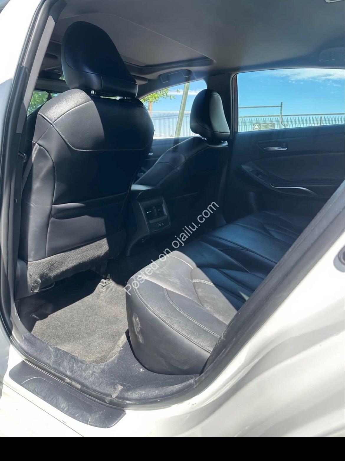2022 Toyota Avalon XLE: Luxury & Safety, Zero Accidents