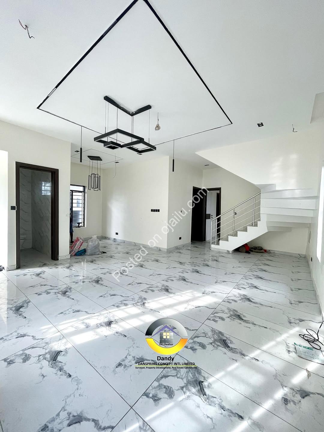 Elevate Your Life: 5-Bed Smart Home with Jacuzzi & BQ
