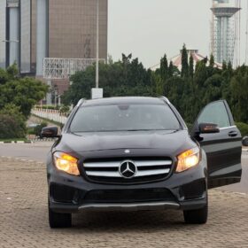 Duty-Paid 2015 Mercedes GLA250 – Panoramic Roof & Clean!