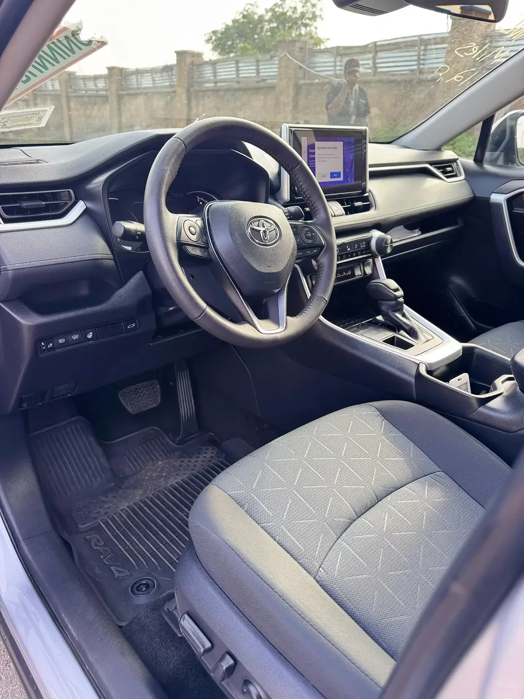 2026 Toyota RAV4 XLE | Original Duty, Pristine ₦75M