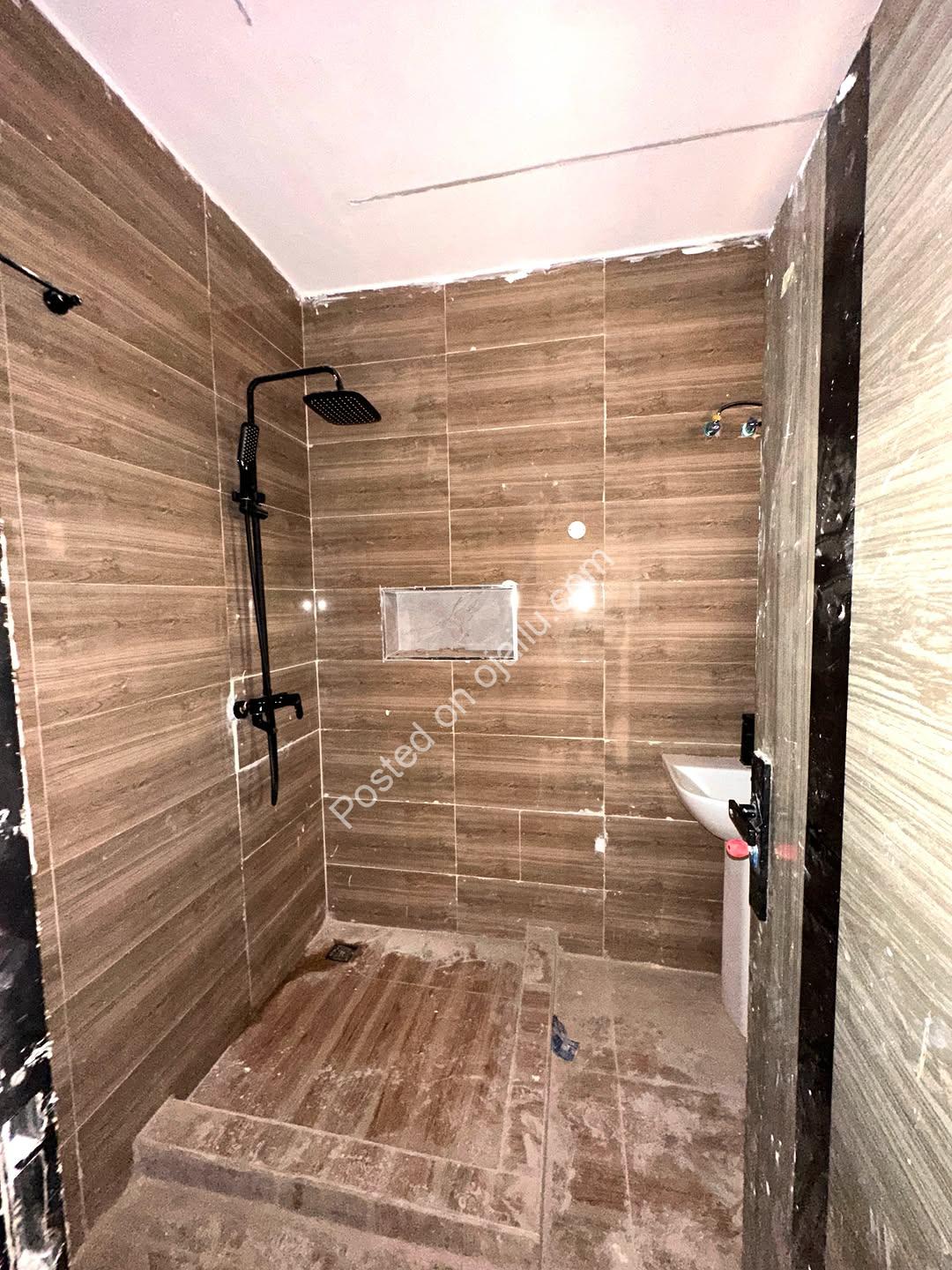 Chic Brand-New 2BR in Jahi, Gilmore