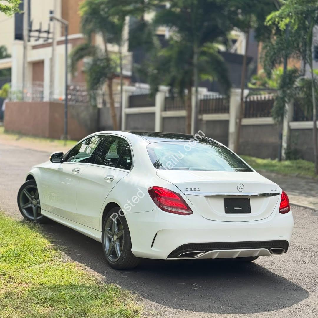 2015 Mercedes C300: Custom-Ready Luxury, N25.8M