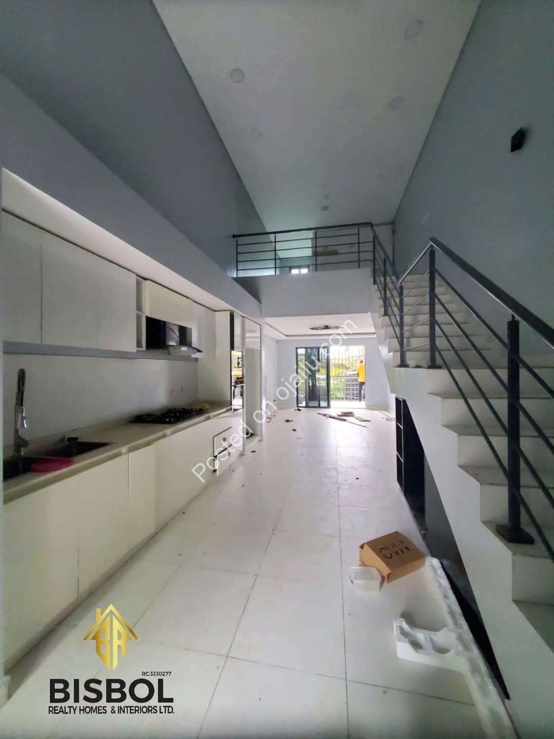 Modern 1-Bed Terrace Duplex–Move-In Ready!