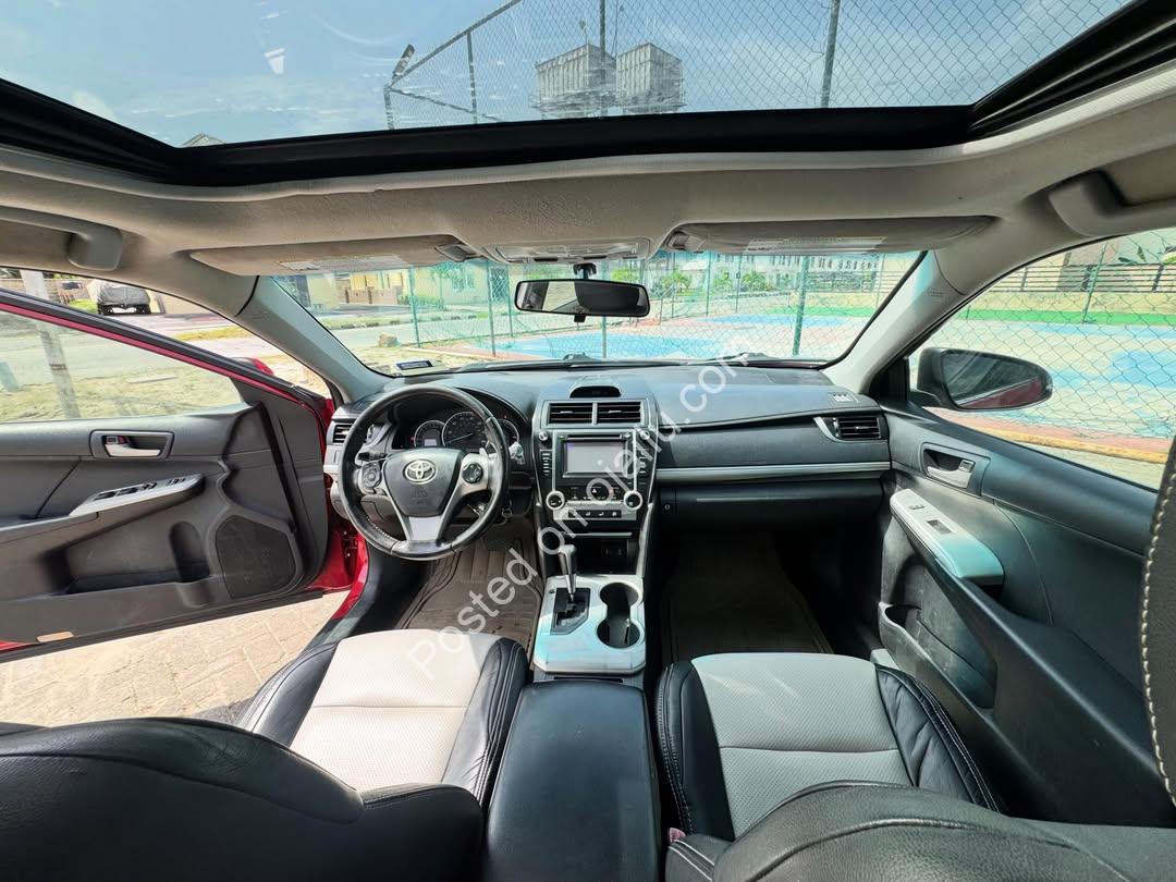 2013 Camry SE: Sunroof, Heated/Ventilated Seats & Key Start – N13M