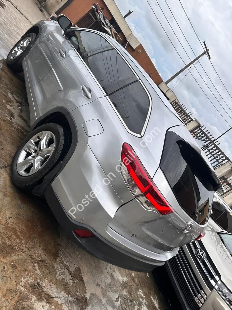 2015 Limited AWD: Loaded & Luxurious, Priced to Move!